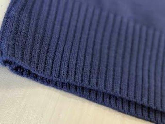 リブ編み 細見え効果 タートルネック ニット セーター ネイビー < 女性ファッション リブ編み 細見え効果 タートルネック ニット セーター ネイビー < 女性ファッションの