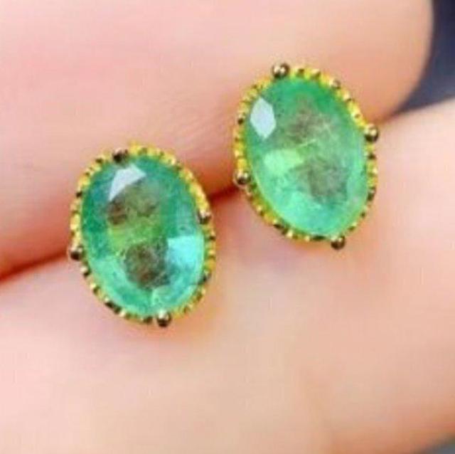 コロビアの天然エメラルドピアス ナチュラル 天然 アクセサリー 宝石 カラーストーン ギフト S0_1814 < 女性アクセサリー/時計 コロビアの天然エメラルドピアス ナチュラル 天然 アクセサリー 宝石 カラーストーン ギフト S0_1814 < 女性アクセサリー/時計の