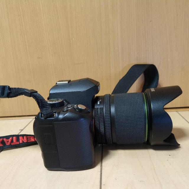 Pentax �f�W�^�� �J���� K-r �� �Ɠd/AV�� 