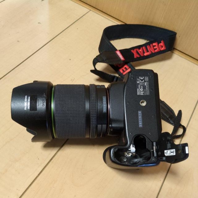 Pentax �f�W�^�� �J���� K-r �� �Ɠd/AV�� 