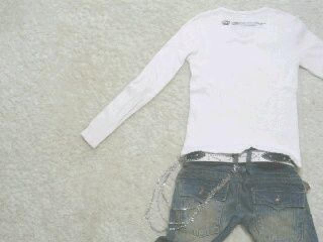 オラオラ.悪羅悪羅.メンエグ♪シルバー箔 英字ロゴテレコVネックロンT < 男性ファッション オラオラ.悪羅悪羅.メンエグ♪シルバー箔 英字ロゴテレコVネックロンT < 男性ファッションの