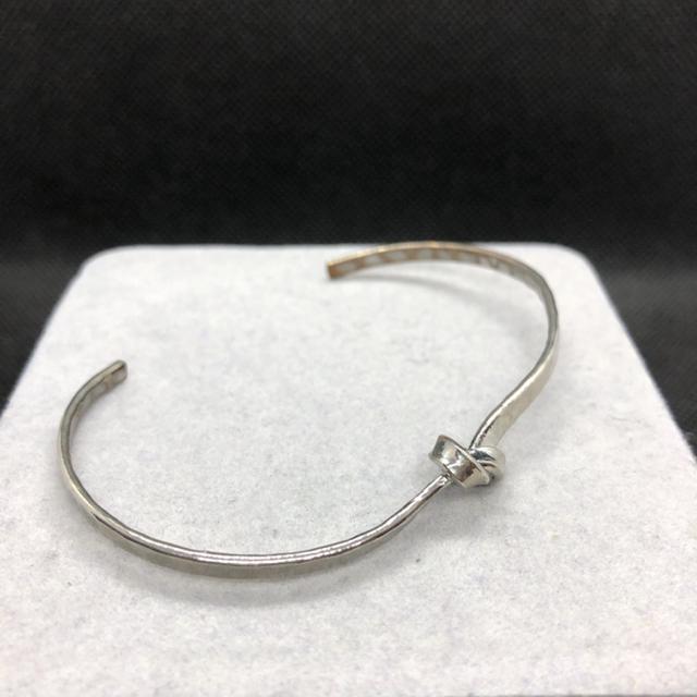 即決 結び ブレスレット シルバーカラー < 女性アクセサリー/時計 即決 結び ブレスレット シルバーカラー < 女性アクセサリー/時計の