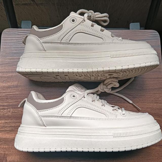 新品 23cm レディース スニーカー ブラウン シューズ 靴 厚底 身長アップ < 女性ファッション  新品 23cm レディース スニーカー ブラウン シューズ 靴 厚底 身長アップ < 女性ファッションの