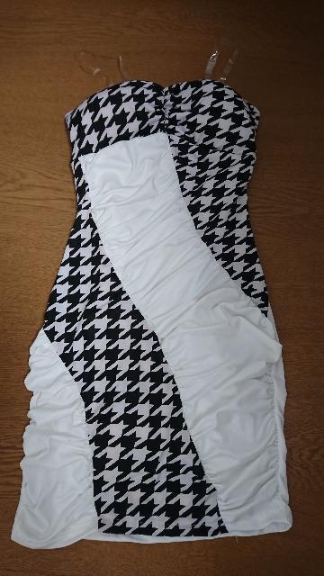 千鳥柄☆ミニタイトドレス☆ホワイト☆新品 < 女性ファッション 千鳥柄☆ミニタイトドレス☆ホワイト☆新品 < 女性ファッションの