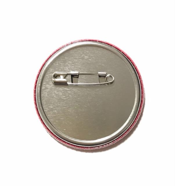 フェリシモ.白うさぎの赤缶バッジ◎新品 < 女性アクセサリー/時計 フェリシモ.白うさぎの赤缶バッジ◎新品 < 女性アクセサリー/時計の