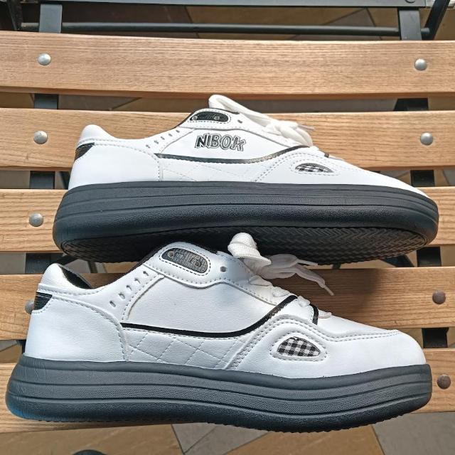 �V�i 23.5cm ���f�B�[�X �X�j�[�J�[ �z���C�g �V���[�Y �C ���[�J�b�g �� �����t�@�b�V������ 