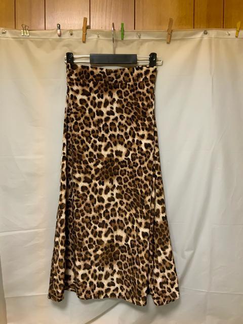 ◆NANING9「ヒョウ柄ロングスカート」フリーサイズ < 女性ファッション  ◆NANING9「ヒョウ柄ロングスカート」フリーサイズ  < 女性ファッションの