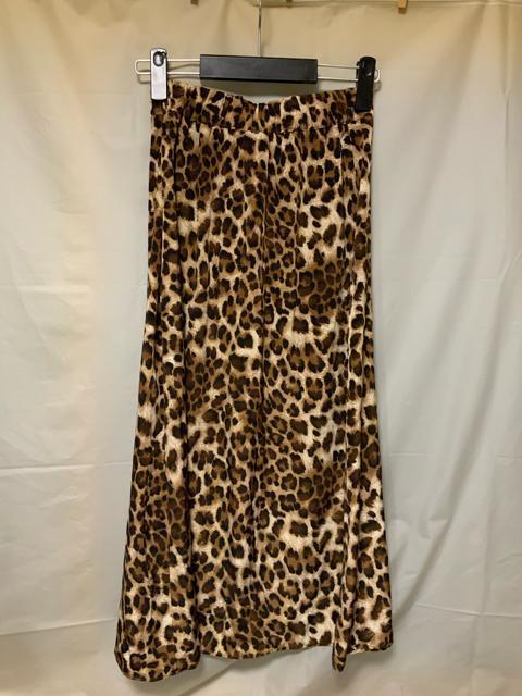 ◆NANING9「ヒョウ柄ロングスカート」フリーサイズ < 女性ファッション  ◆NANING9「ヒョウ柄ロングスカート」フリーサイズ < 女性ファッションの