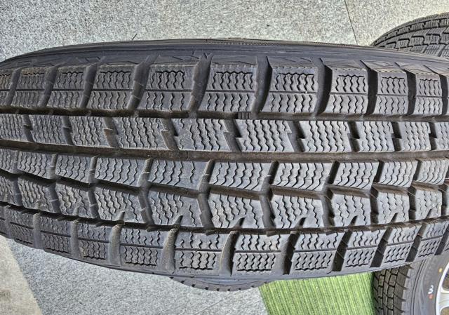 Strategyアルミホイール 13インチ 5J +35 4H 100 DUNLOP WINTER MAXX WM01 155/ < 自動車/バイク Strategyアルミホイール 13インチ 5J +35 4H 100 DUNLOP WINTER MAXX WM01 155/ < 自動車/バイク