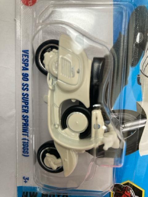 ホットウィール・ベスパ90SSスーパースプリント 白(他も出品中) < ホビー  ホットウィール・ベスパ90SSスーパースプリント 白(他も出品中) < ホビーの
