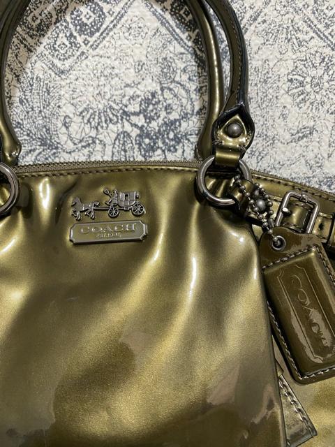 【美品】COACH コーチ マディソン 2WAY トートバッグ 肩掛け カーキ < ブランド  【美品】COACH コーチ マディソン 2WAY トートバッグ 肩掛け カーキ < ブランドの