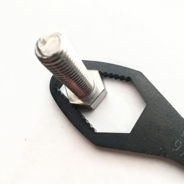 自在レンチ 8ミリ〜22ミリ フリーレンチ L260 全長26センチ < 自動車/バイク 自在レンチ 8ミリ〜22ミリ フリーレンチ L260 全長26センチ < 自動車/バイク