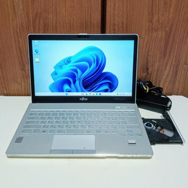 FUJITSU LIFEBOOK Corei5 メモリ8GB SSD256GB Windows11 ノートパソコン Office < PC本体/周辺機器 FUJITSU LIFEBOOK Corei5 メモリ8GB SSD256GB Windows11 ノートパソコン Office < PC本体/周辺機器の