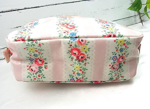 ���K�i�E���g�p Cath Kidston �L���X�L�b�h�\���@�t�����[�� �|�[�`�@�L�����o�XPVC���H(2) �� �u�����h�� 