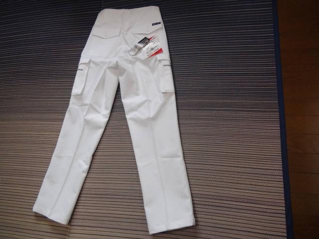 男義のカーゴツータックパンツ ホワイト 新品タグ付き!。 < 男性ファッション 男義のカーゴツータックパンツ ホワイト 新品タグ付き!。 < 男性ファッションの