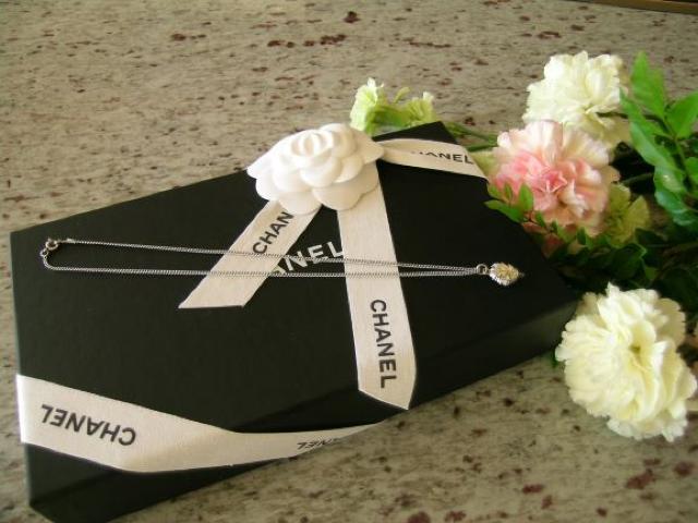 KiCHANEL [t`[t lbNXVo[  uh 