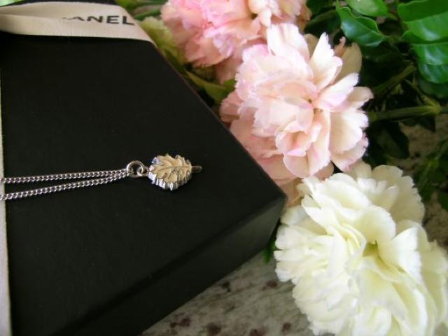 KiCHANEL [t`[t lbNXVo[  uh 