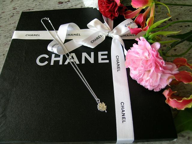 KiCHANEL [t`[t lbNXVo[  uh 