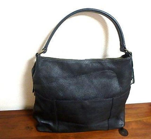 ◆C'omodo +plust/コモドプラスト 本革ハンドバッグ ブラック < 女性ファッション  ◆C'omodo +plust/コモドプラスト 本革ハンドバッグ ブラック  < 女性ファッションの