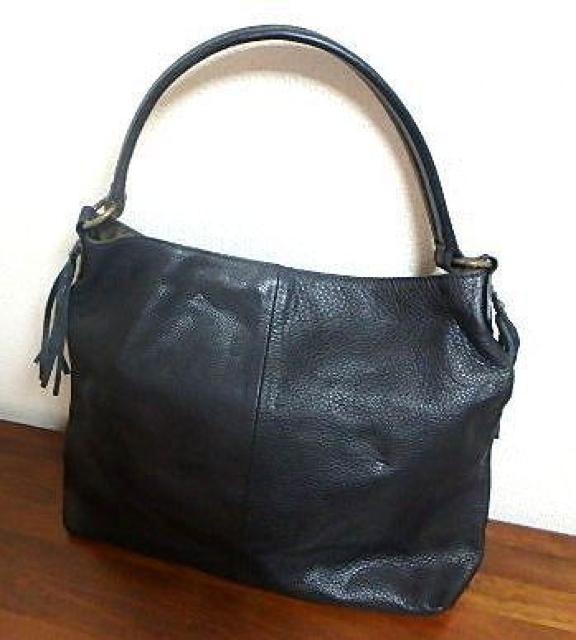 ◆C'omodo +plust/コモドプラスト 本革ハンドバッグ ブラック < 女性ファッション  ◆C'omodo +plust/コモドプラスト 本革ハンドバッグ ブラック < 女性ファッションの