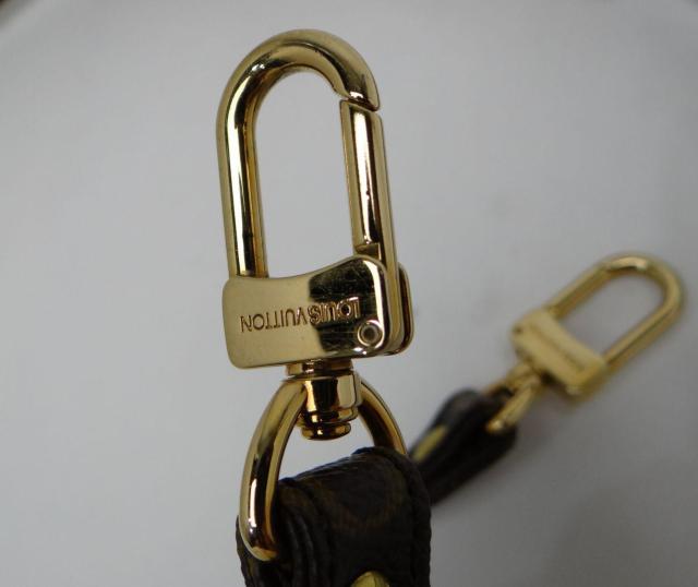 LOUIS VUITTON ルイヴィトン モノグラム 肩当て付ショルダーストラップ<USED>【送料無料】 < ブランド LOUIS VUITTON ルイヴィトン モノグラム 肩当て付ショルダーストラップ<USED>【送料無料】 < ブランドの