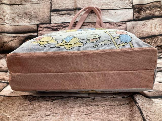 人気の【すみっコぐらし】やさしい風合いで大人も使える!ゴブラン織りワイドトートバッグ(2柄から)1個1,848円が < 女性ファッション  人気の【すみっコぐらし】やさしい風合いで大人も使える!ゴブラン織りワイドトートバッグ(2柄から)1個1,848円が < 女性ファッションの