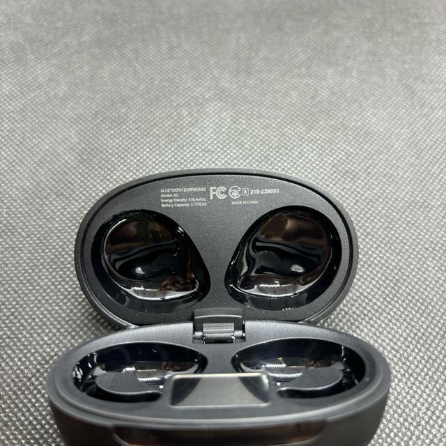  BLUETOOTH EARPHONES [dP[X̂ A2  Ɠd/AV 