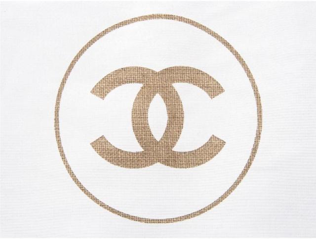 シャネル クラッチバッグ フラットポーチ ストラップ付き ファスナー開閉 ホワイト 麻素材×カーフスキン CHANEL【鑑定済】 < ブランド  シャネル クラッチバッグ フラットポーチ ストラップ付き ファスナー開閉 ホワイト 麻素材×カーフスキン CHANEL【鑑定済】 < ブランドの
