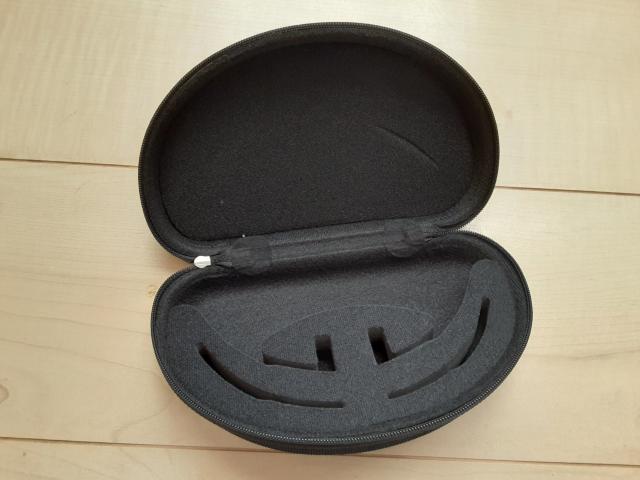 オークリーサングラスケース(黒) < ブランド オークリーサングラスケース(黒) < ブランドの
