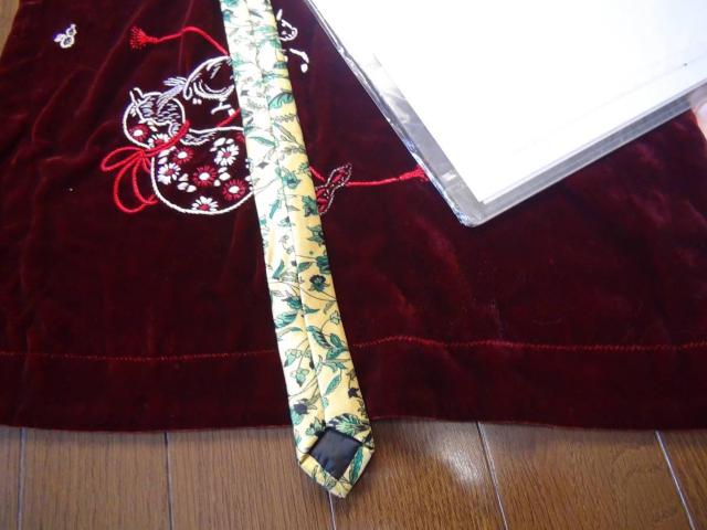 DRY CLEAN ONLYの100%PURE SILKのネクタイ!。 < 男性ファッション DRY CLEAN ONLYの100%PURE SILKのネクタイ!。 < 男性ファッションの