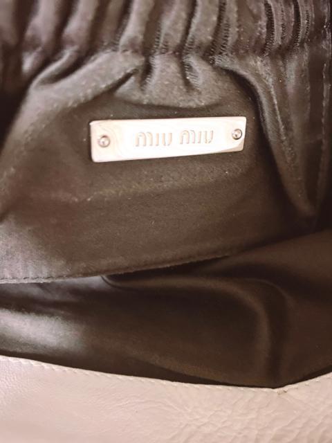 miumiuナッパクリスタルビジューハンドバッグクラッチパーティーホワイトシルバーミュウミュウラム白bagpartyNAPPA < ブランド miumiuナッパクリスタルビジューハンドバッグクラッチパーティーホワイトシルバーミュウミュウラム白bagpartyNAPPA < ブランドの