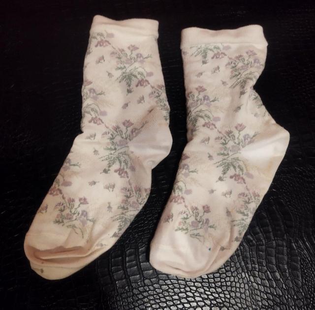 白 ラベンダー小花模様レディースソックス 難有り < 女性ファッション  白 ラベンダー小花模様レディースソックス 難有り  < 女性ファッションの