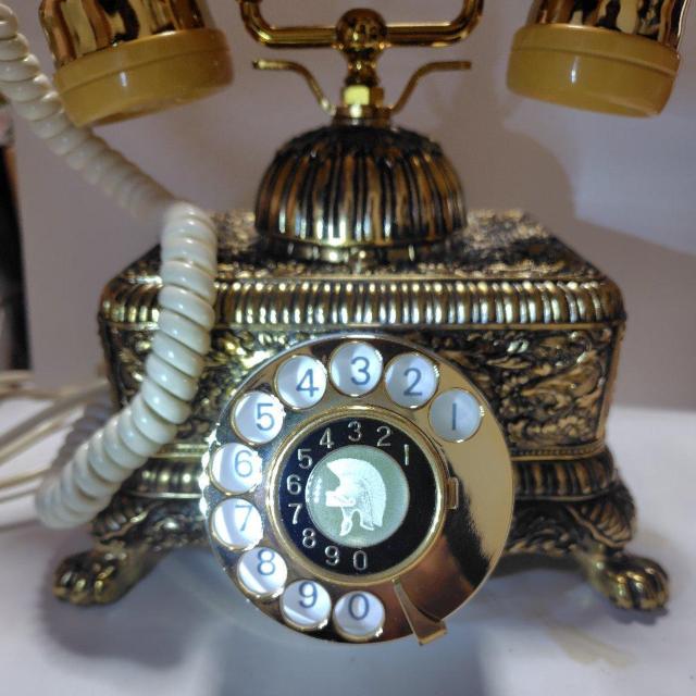レトロ電話機 シーザー電話機 ナカヨ通信機 1975年(昭和50年)頃 アンティーク 50年前 ダイヤル式電話機 < インテリア/ライフ レトロ電話機 シーザー電話機 ナカヨ通信機 1975年(昭和50年)頃 アンティーク 50年前 ダイヤル式電話機 < インテリア/ライフの