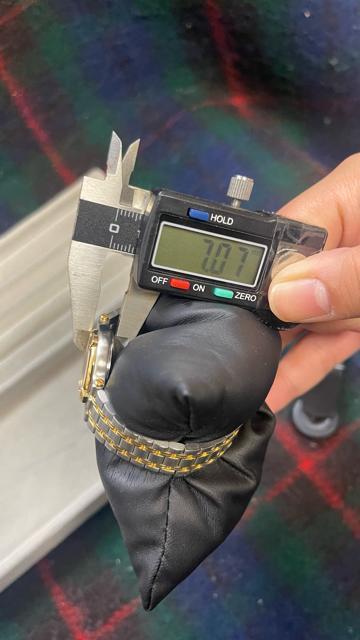 グッチの9000Lシリーズのクォーツ式腕時計 腕時計 クォーツ ウォッチ 時計 < ブランド  グッチの9000Lシリーズのクォーツ式腕時計 腕時計 クォーツ ウォッチ 時計 < ブランドの