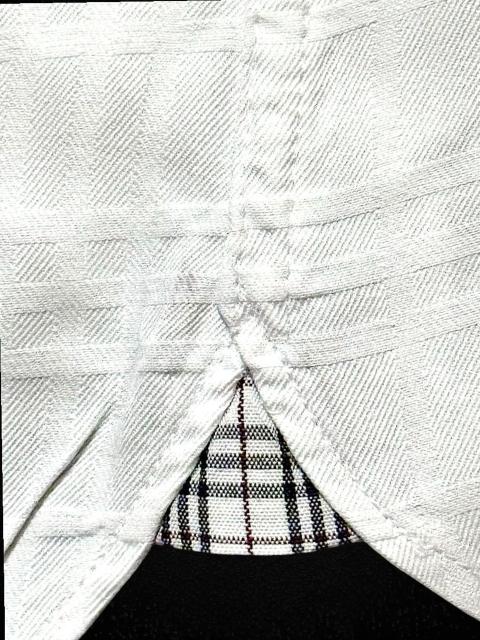 ★超品+クリーニング!★新品の王冠カフス付き!◆バーバリーブラックレーベル*長袖シャツ*M*高級Wカフス袖*白*シャドーチェック柄 < ブランド ★超品+クリーニング!★新品の王冠カフス付き!◆バーバリーブラックレーベル*長袖シャツ*M*高級Wカフス袖*白*シャドーチェック柄 < ブランドの