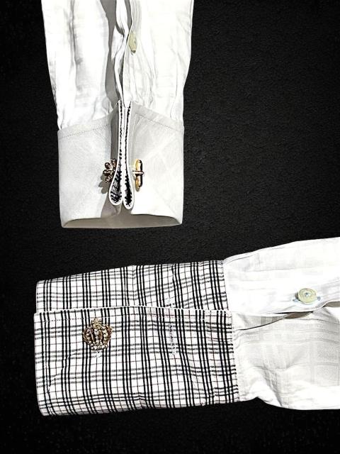 ★超品+クリーニング!★新品の王冠カフス付き!◆バーバリーブラックレーベル*長袖シャツ*M*高級Wカフス袖*白*シャドーチェック柄 < ブランド ★超品+クリーニング!★新品の王冠カフス付き!◆バーバリーブラックレーベル*長袖シャツ*M*高級Wカフス袖*白*シャドーチェック柄 < ブランドの