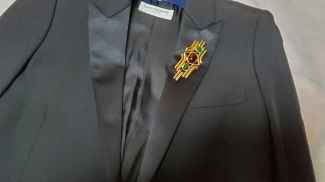 正規レア ロエベ ラグジュアリー ブローチ マルチリフレクション カボションストーン コンポジット ハイエンドジュエリー ラージL < ブランド  正規レア ロエベ ラグジュアリー ブローチ マルチリフレクション カボションストーン コンポジット ハイエンドジュエリー ラージL < ブランドの