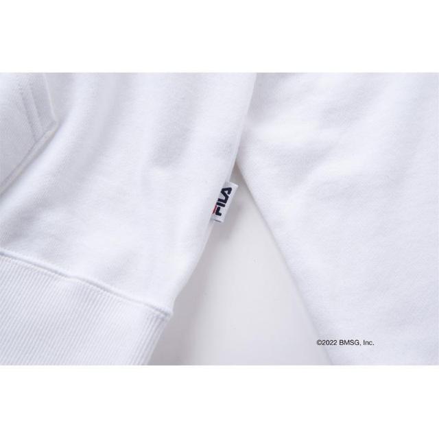 新品 FILA x BE:FIRST プルオーバー スウェット パーカー M白 EMBROIDERY PULLOVER HOODY < ブランド 新品 FILA x BE:FIRST プルオーバー スウェット パーカー M白 EMBROIDERY PULLOVER HOODY < ブランドの
