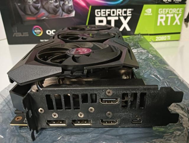 ASUS ROG STRIX GeForce RTX 2080 Ti 11GB  PC{/Ӌ@ 