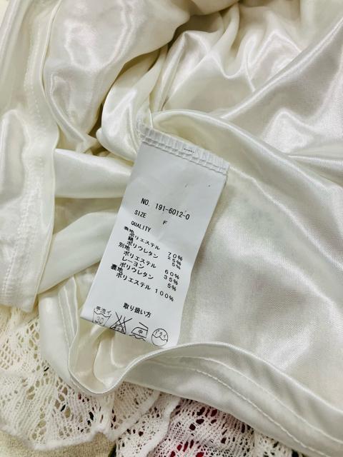 Liz Lisa ホワイト ワンピース チロリアン サイズF < ブランド Liz Lisa ホワイト ワンピース チロリアン サイズF < ブランドの