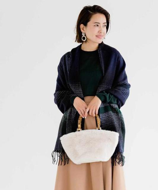 SALE●定価3,960円【新品】チェック柄●2wey大判ストール●紺ネイビー●マフラー ストール < 女性ファッション  SALE●定価3,960円【新品】チェック柄●2wey大判ストール●紺ネイビー●マフラー ストール < 女性ファッションの