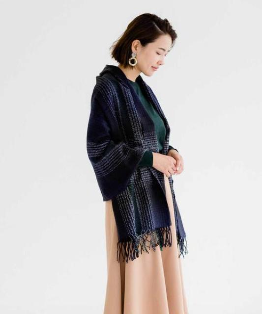 SALE●定価3,960円【新品】チェック柄●2wey大判ストール●紺ネイビー●マフラー ストール < 女性ファッション  SALE●定価3,960円【新品】チェック柄●2wey大判ストール●紺ネイビー●マフラー ストール < 女性ファッションの