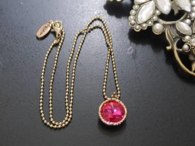 新品PILGRIMゴスロリ姫系アンティーク調ストーンネックレス < 女性アクセサリー/時計  新品PILGRIMゴスロリ姫系アンティーク調ストーンネックレス  < 女性アクセサリー/時計の