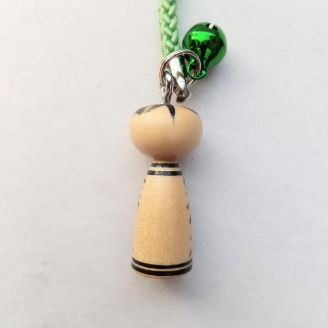 こけし 根付 ストラップ 草色紐 < おもちゃ  こけし 根付 ストラップ 草色紐 < おもちゃの