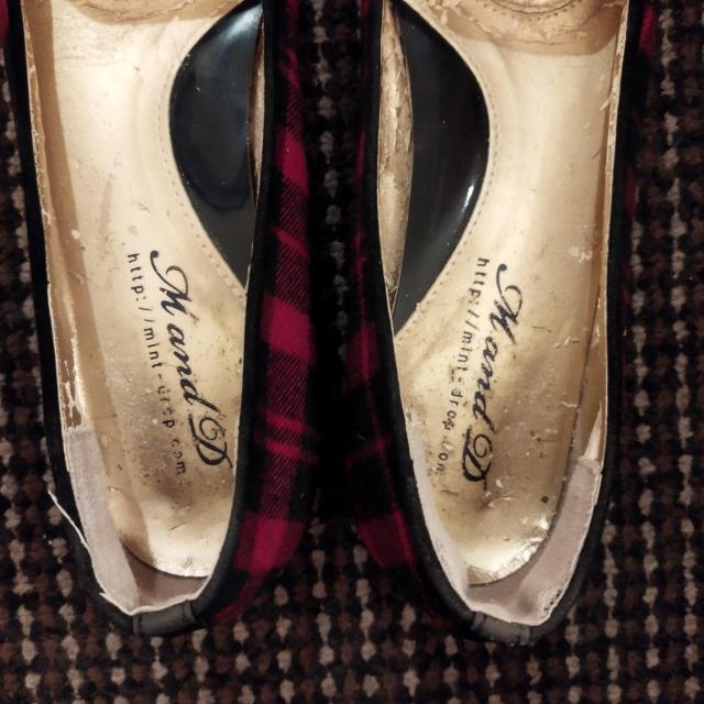 赤×黒チェックツイード タッセル付きオペラパンプス ジャンク難有り リペア必要  < 女性ファッション  赤×黒チェックツイード タッセル付きオペラパンプス ジャンク難有り リペア必要  < 女性ファッションの