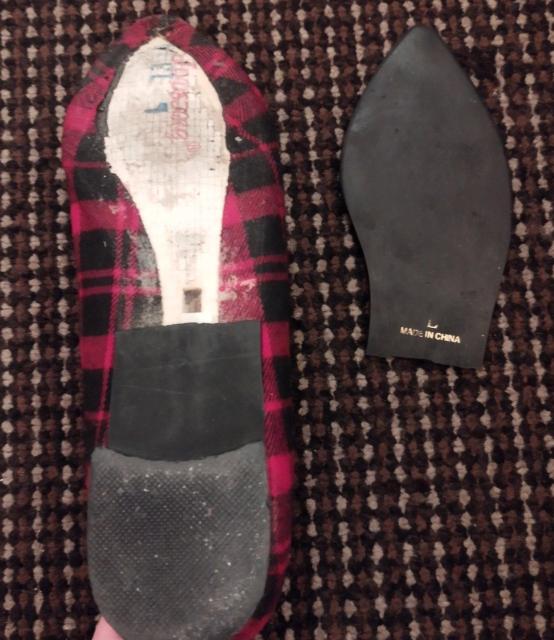 赤×黒チェックツイード タッセル付きオペラパンプス ジャンク難有り リペア必要  < 女性ファッション  赤×黒チェックツイード タッセル付きオペラパンプス ジャンク難有り リペア必要  < 女性ファッションの