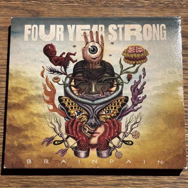 yFour Year StrongzBrain Pain   CD/DVD/rfI 