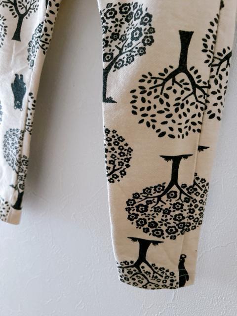 【西松屋 】森の動物柄レギンスパンツ 90cm < キッズ/ベビー 【西松屋 】森の動物柄レギンスパンツ 90cm < キッズ/ベビーの