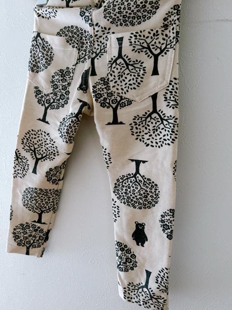 【西松屋 】森の動物柄レギンスパンツ 90cm < キッズ/ベビー 【西松屋 】森の動物柄レギンスパンツ 90cm < キッズ/ベビーの