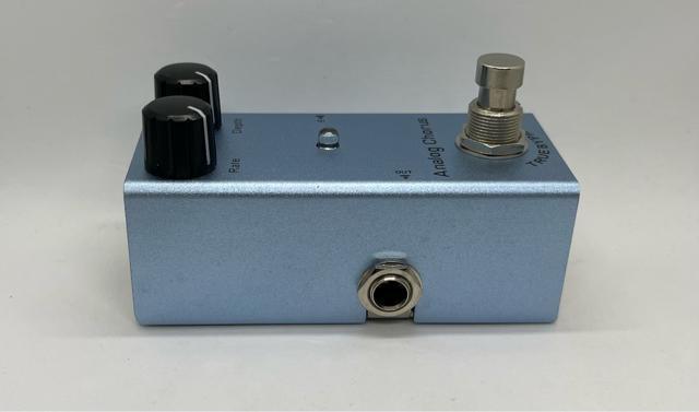 BOSS CE-2 �A�i���O�R�[���X �N���[�� �G�t�F�N�^�[ �y�_�� �{�X �M�^�[ ���g�p �� �z�r�[�� 